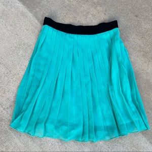 Forever 21 Ribbed Flowy Skirt